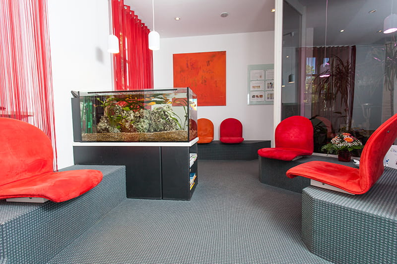 Praxisbild Wartebereich-2 Dr. Galler